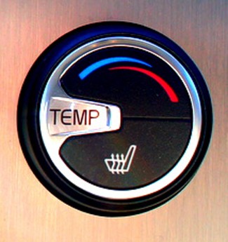 Image of a typical temperature control in an automobile. The circular dial is labeled 