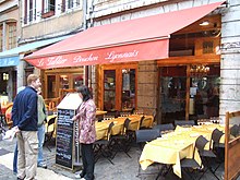An image of the Le Tablier restaurant in France.