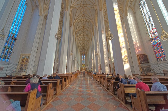 Interior view of a Hall church.