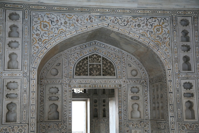 This is a current-day photo of arabesque inlays at the Mughal Agra Fort, India.