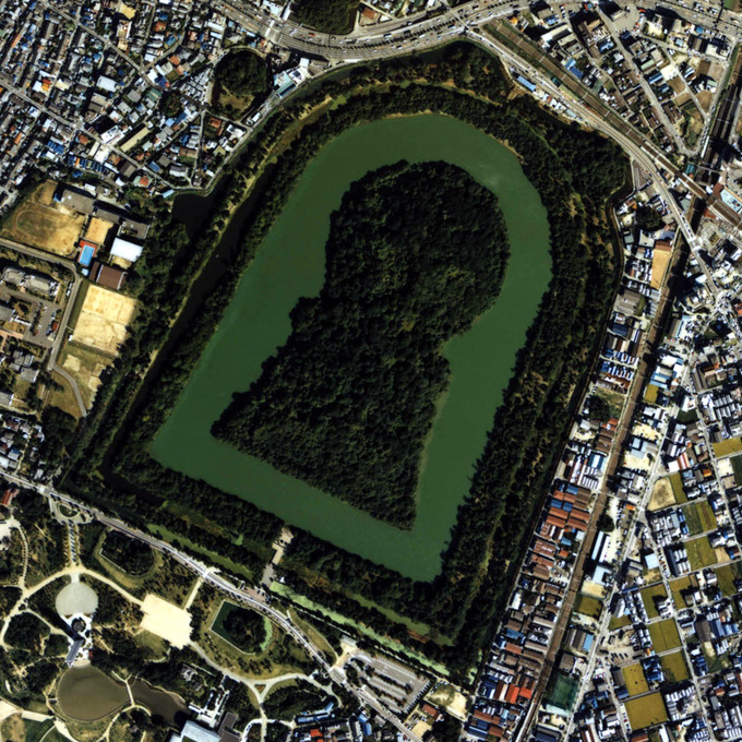 Aerial view of the giant, grassy tomb.