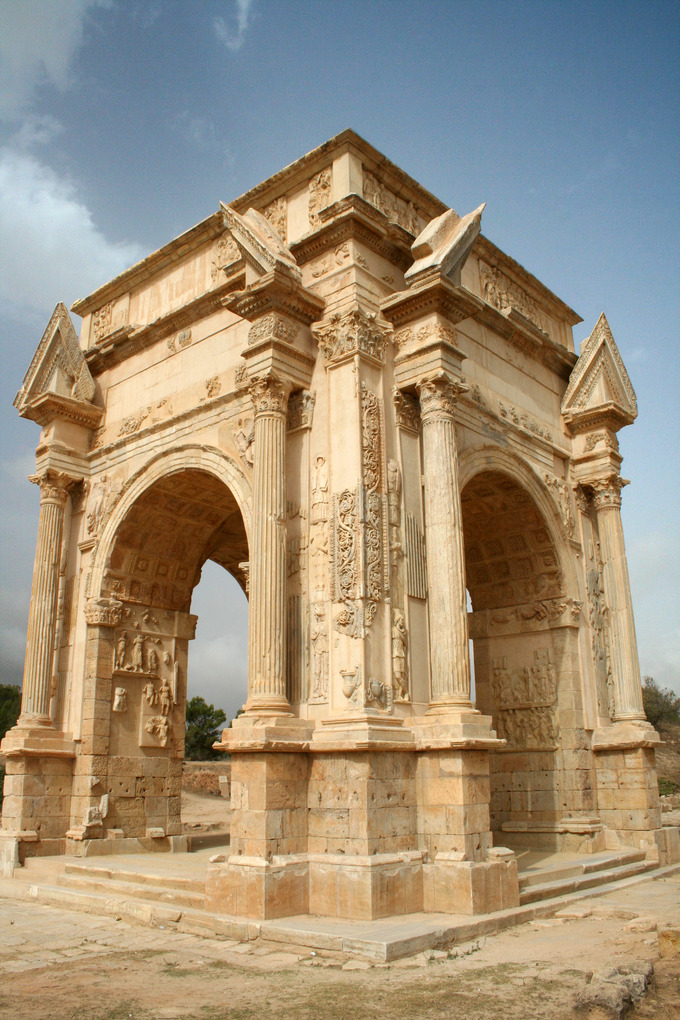 This is a current-day photo of the Arch of Septimius Severus.