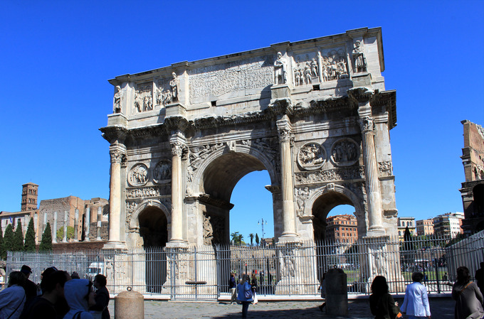 This is a current-day photo of the Arch of Constantine.