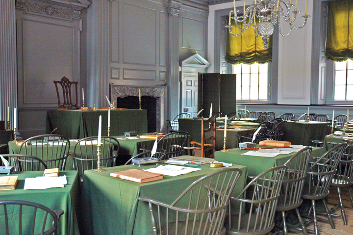 Color photo of the Assembly Room, in which the United States Declaration of Independence and Constitution were drafted and signed, at Independence Hall in Philadelphia, Pennsylvania.