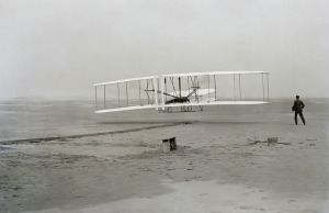 aircraft-74020_640