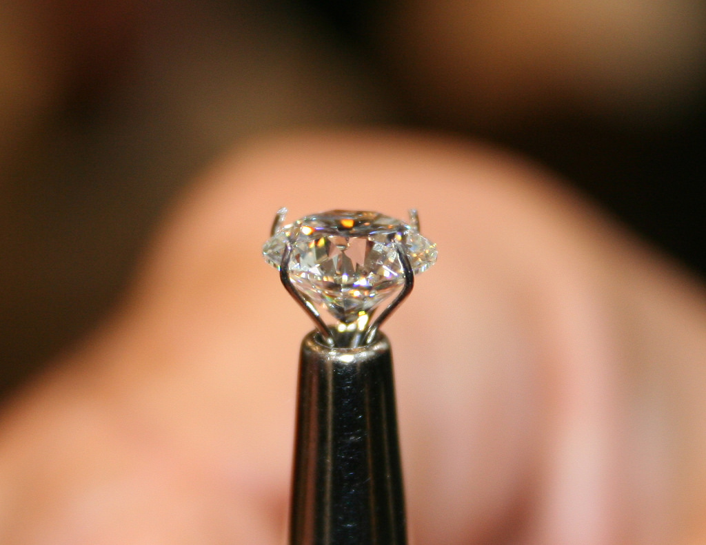 Photo of a 121-sided cut diamond.